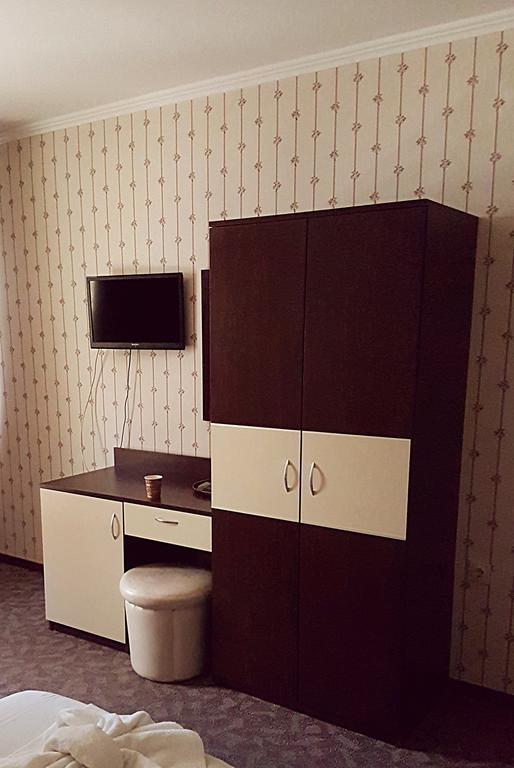 נסבר Guest House Saint Apostol מראה חיצוני תמונה