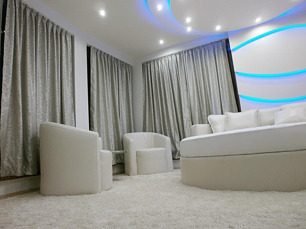 נסבר Guest House Saint Apostol מראה חיצוני תמונה