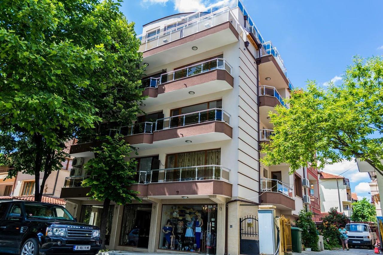 נסבר Guest House Saint Apostol מראה חיצוני תמונה