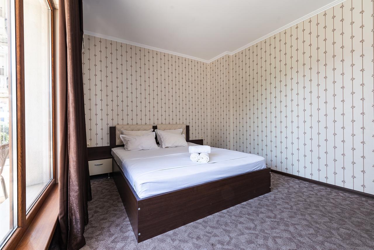 נסבר Guest House Saint Apostol מראה חיצוני תמונה