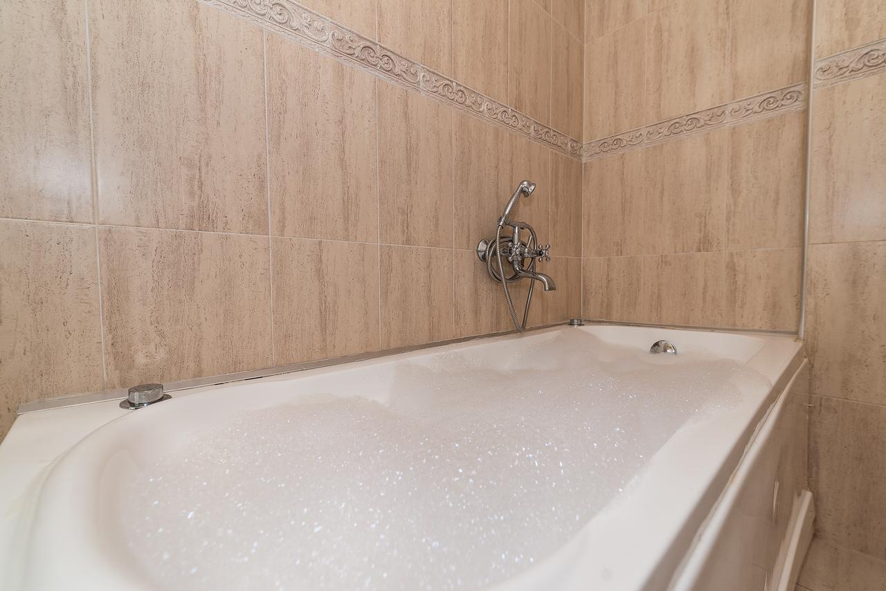 נסבר Guest House Saint Apostol מראה חיצוני תמונה