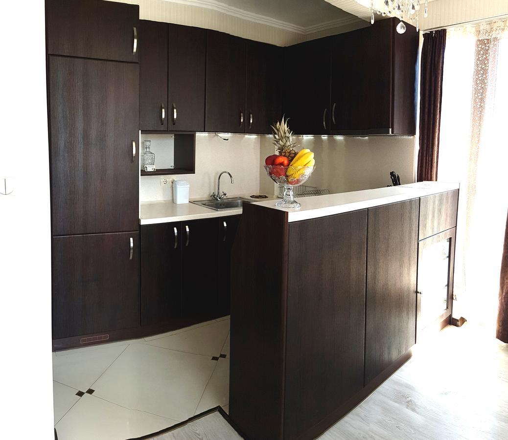 נסבר Guest House Saint Apostol מראה חיצוני תמונה