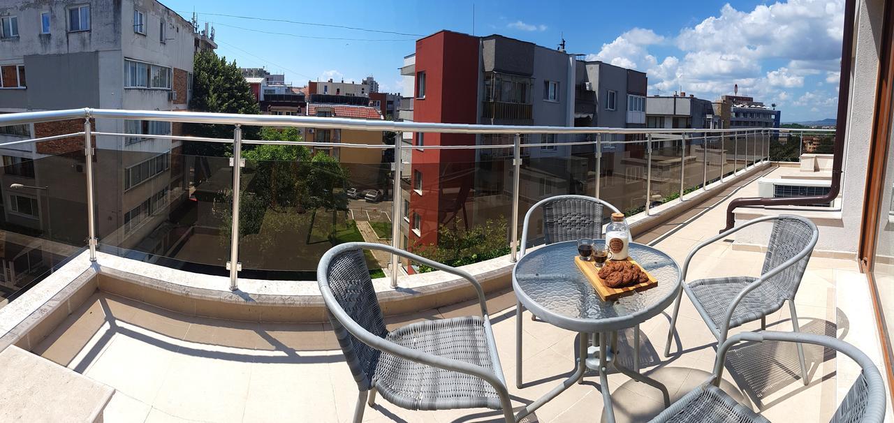 נסבר Guest House Saint Apostol מראה חיצוני תמונה