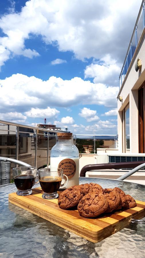 נסבר Guest House Saint Apostol מראה חיצוני תמונה